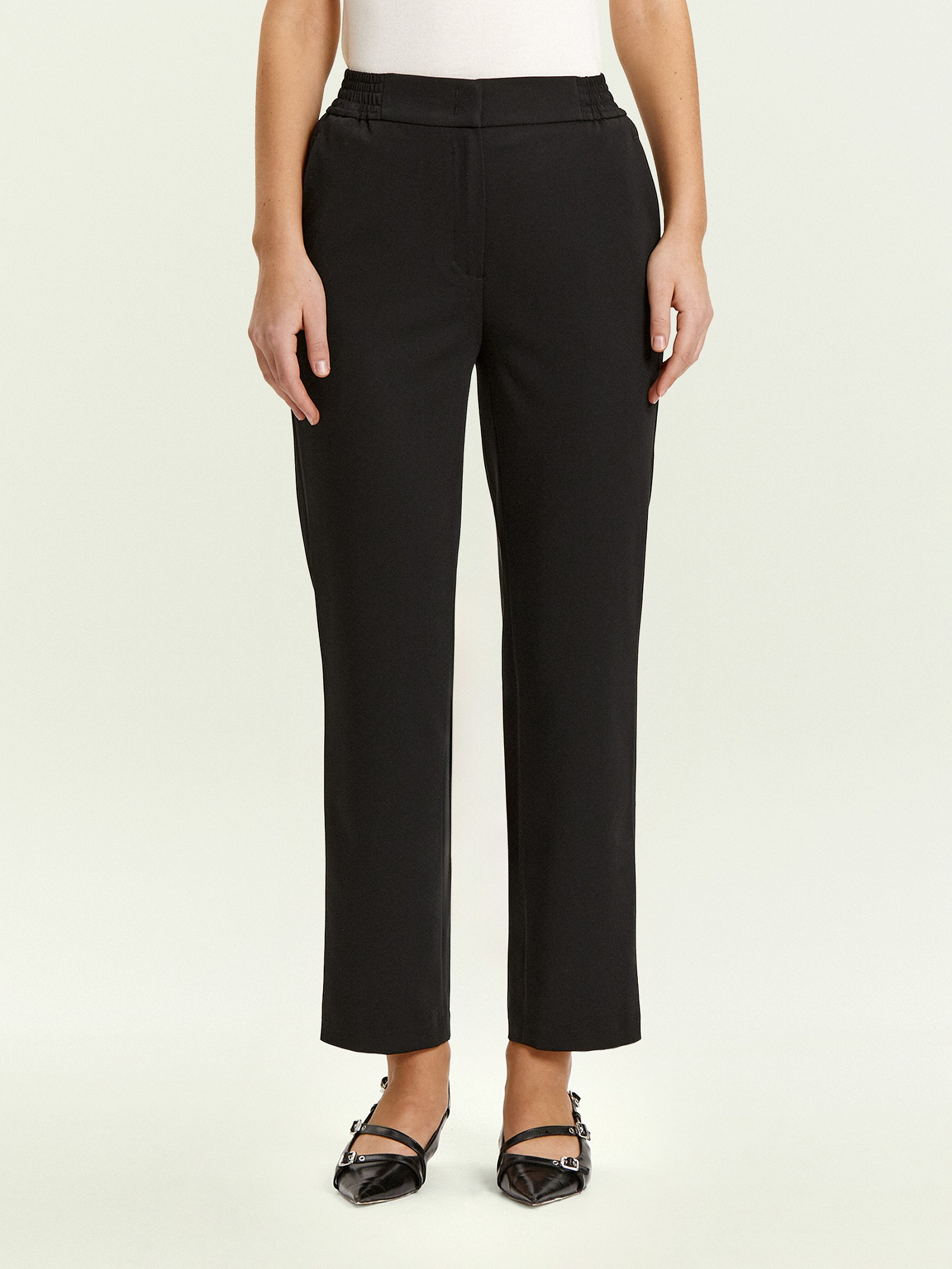 Брюки зауженного кроя